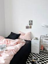 Mixed Color Bedding Set - Pastel Pink + Black